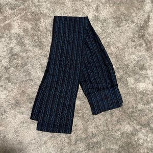 Lululemon high rise leggings. Wide ankle with pockets.